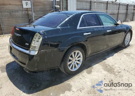 2012 Chrysler 300 Limited z USA, uszkodzony, nr VIN 2C3CCACG9CH221443